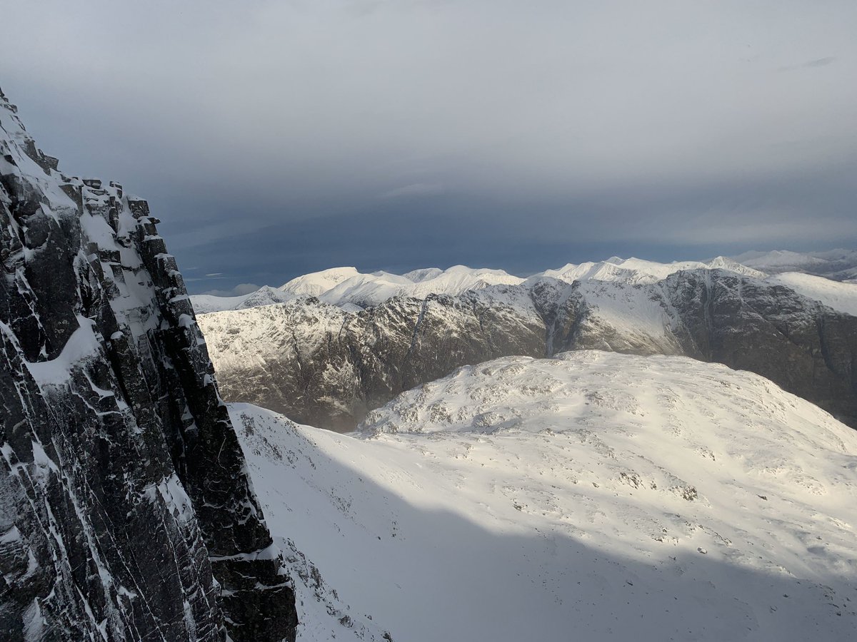 Mark_SimplyEpic's tweet photo. Ordinary Route (Central Buttress), SCNL, Glen Coe with Dan today, lots of snow about mostly unhelpful but we managed with me wearing a harness made of 2 slings! #scotwinter #glencoe https://t.co/JraTvqOZb3