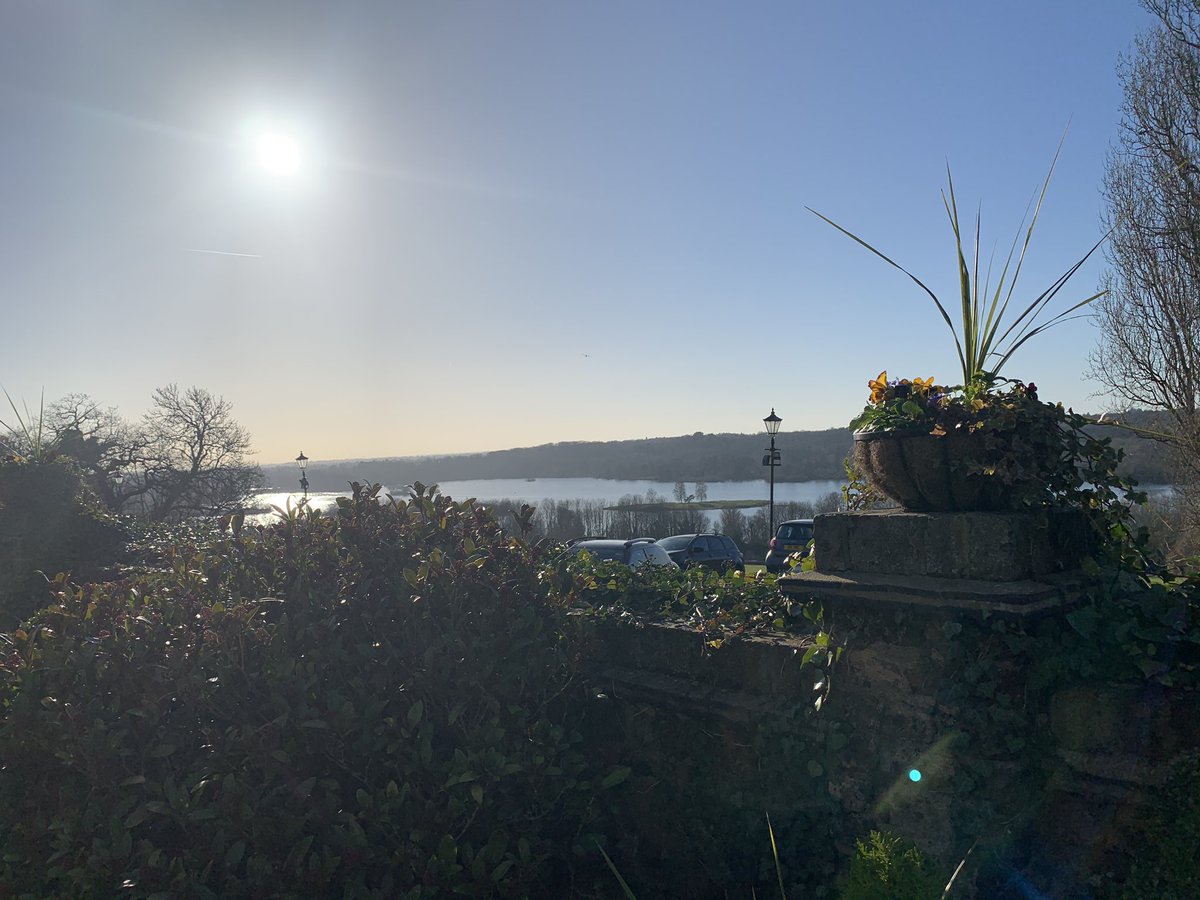 Surecando's tweet photo. #GloriousDay #Scorchio #CostaDelHarefield ☀️☀️☀️ https://t.co/pMLR10mswx