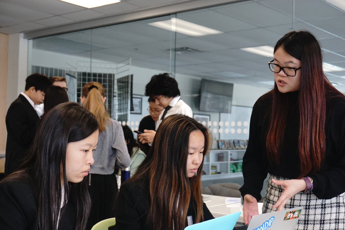 HTSMUN_III's tweet photo. With committee session coming to a close, students finish off by tying loose ends. Many made amazing memories laughing and debating with their friends. The chairs had amazing time listening to their committee play out situations. @HTSRichmondHill @pereira_rasoHTS @CAISboarding https://t.co/KwNf6vqrJE