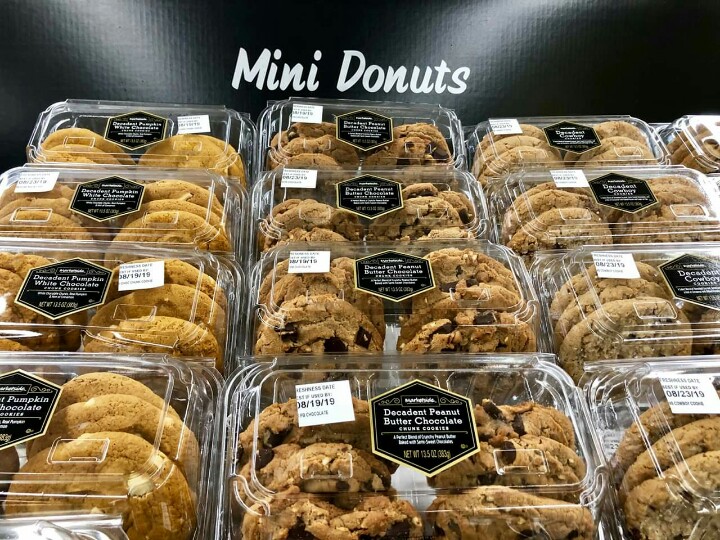 Love_Da_Legs's tweet photo. #AllDoughnutsMatter https://t.co/HGOSeAyaMV