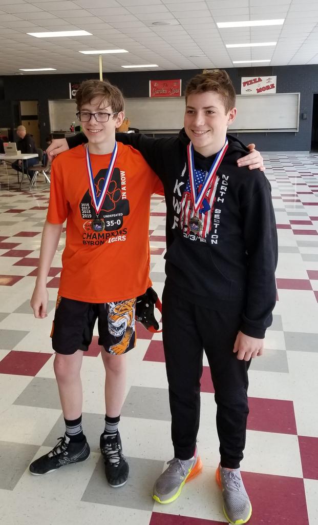 Good day in Iowa for wrestling. Gavin went 3-0 with 2 pins & 1st place in his bracket. His buddy Kyle got 1st and we all scored some donuts too!

#ikwf #folkstylewrestling #byronwrestling