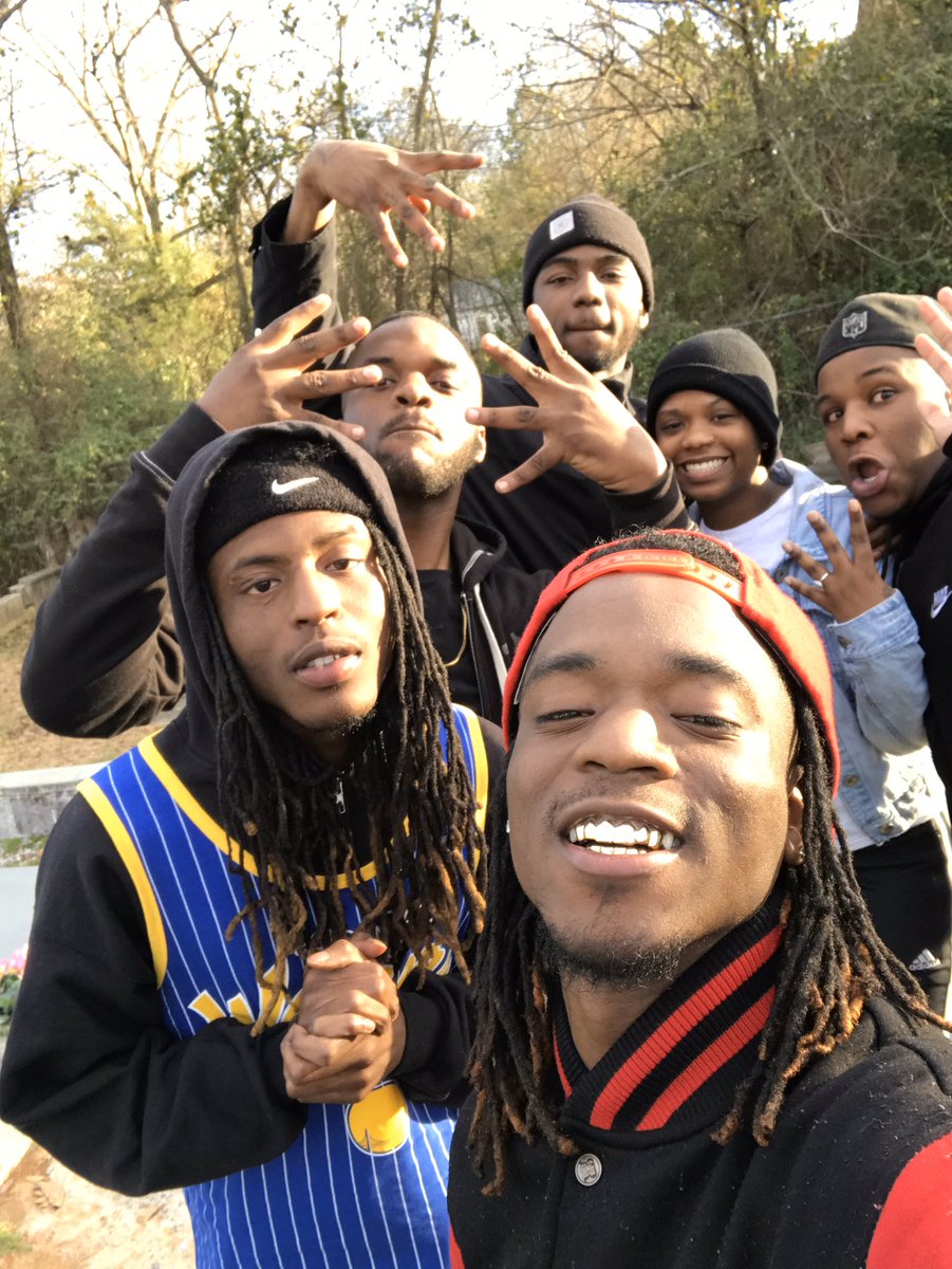 slimworld4x's tweet photo. $kii forever boy You know we won’t khange 🖤🖤🦍 #KashMoB 🤬 #LongLiveSlimTheGreat🖤🖤🖤 https://t.co/7YpqfcnW5E
