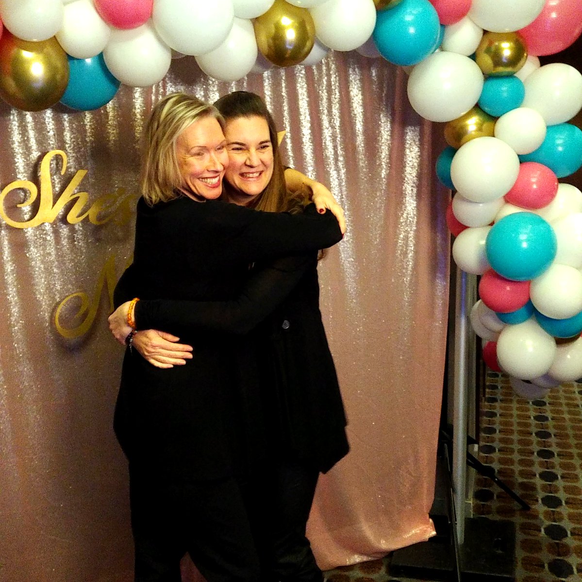 FlashworksEdm's tweet image. This community of incredibly talented and brilliant women in business showed us that we are always better together. We need to grow together, rise together, and celebrate together, so that our businesses can succeed together. #MoneybossLive