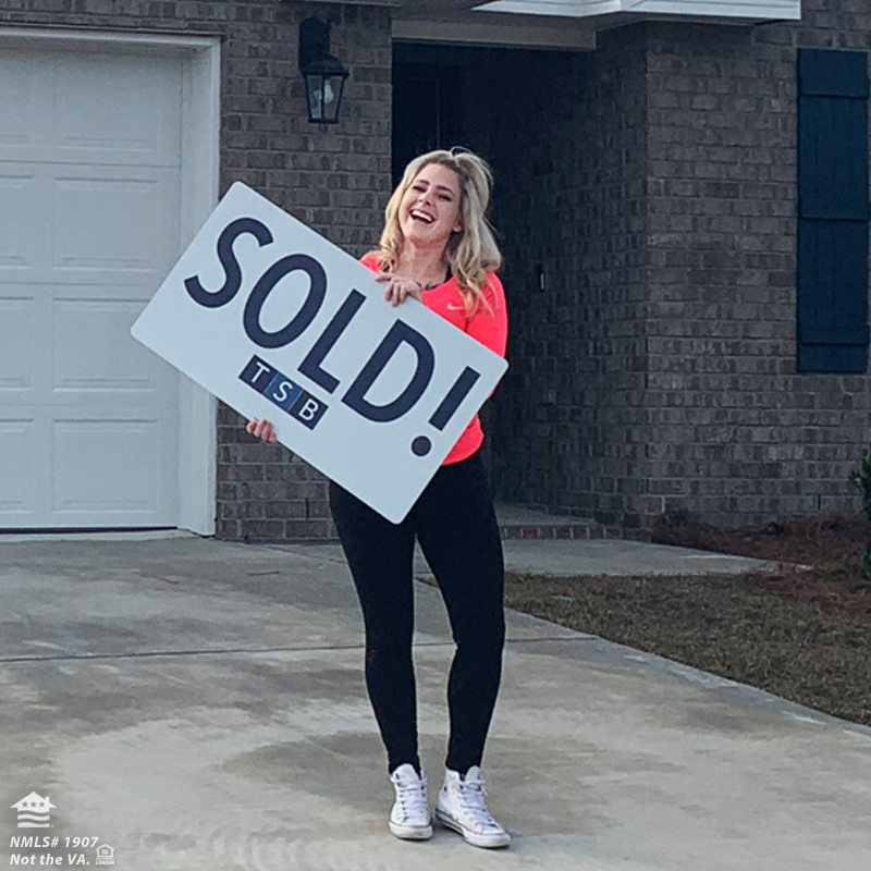 "I graduated from the Naval Academy and bought my first home by myself! I can't tell y’all how freeing it is to take control of your life and chase your dreams. Thank you Veterans United for making this a smooth, fun experience."

📸: Vanessa, Proud Veterans United Homeowner 🇺🇸