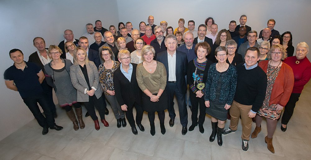 MezidonD's tweet photo. Nous sommes fiers de vous présenter l’équipe qui constitue la liste « Tous Mézidon Vallée d’Auge » pour les prochaines élections municipales. https://t.co/AJevRAB4ui https://t.co/IksjwjxvBT