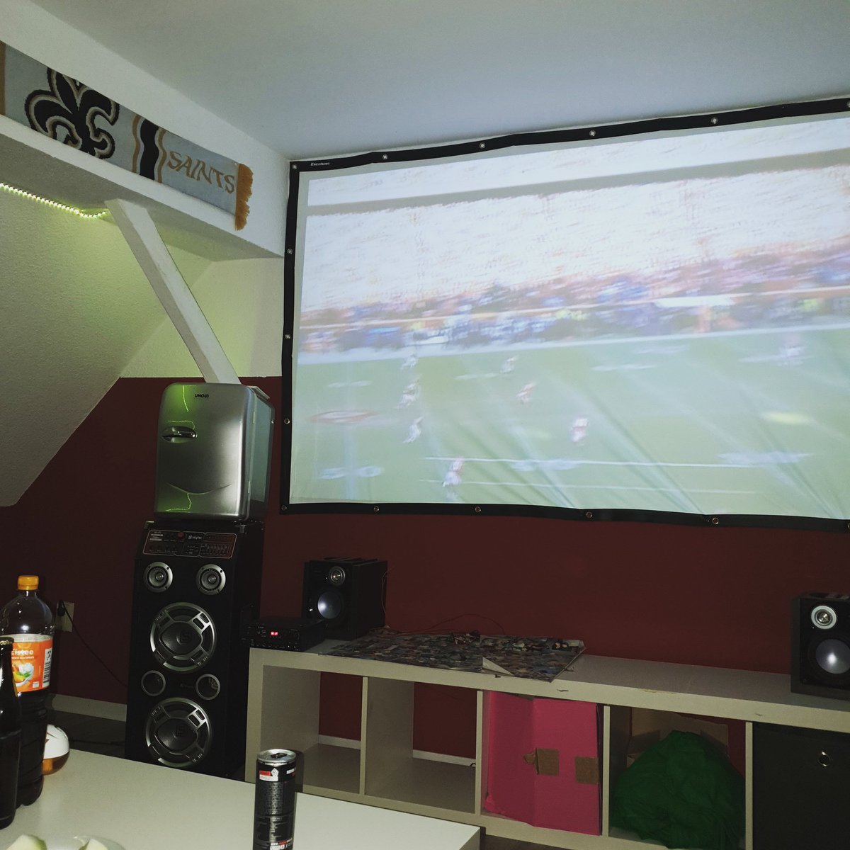 Und wie immer das Heiligtum am Sonntag abend! Die Saints sind raus jetzt wird im Heimkino für die Chiefs gefiebert ( und den Titans gegönnt )....
#ran #rannfl #rannflsuechtig #ohwhenthesaints #chiefsvstitans
instagram.com/p/B7hA5H1ooyl/…