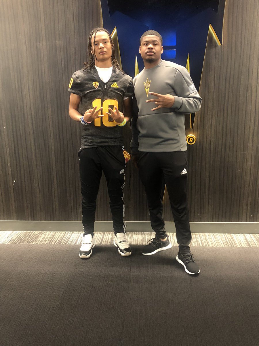 Extremely blessed to say I’ve received my first offer to Arizona State University!! #ForksUp 🔱 <a href="/ArmondSr/">ArmondSr</a> <a href="/Scott_Schrader/">Scott Schrader</a> <a href="/BrandonHuffman/">Brandon Huffman</a> <a href="/_groundzer0/">Ground Zero</a> <a href="/adamgorney/">Adam Gorney</a> <a href="/GregBiggins/">Greg Biggins</a> <a href="/CHawk_4/">Chris Hawkins</a> <a href="/CoachPGill/">Prentice gill</a> @ASUCoachTW