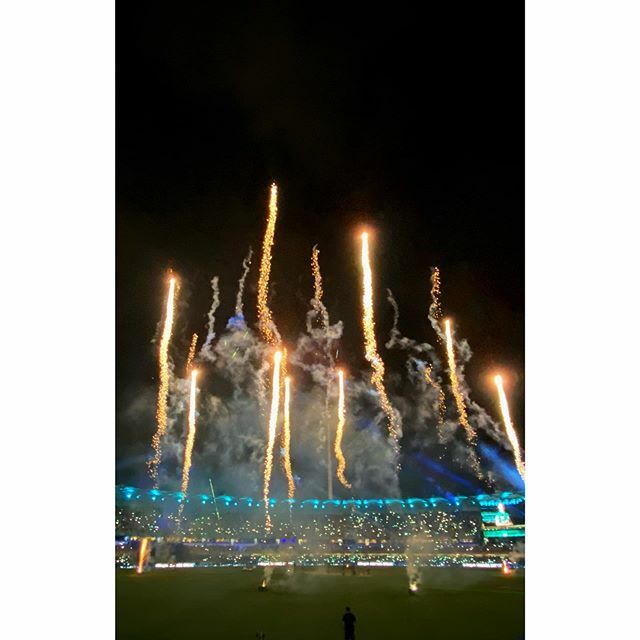 meelisej's tweet photo. Big Bash fireworks #BrisbaneHeat https://t.co/4CBWX2Bbn0