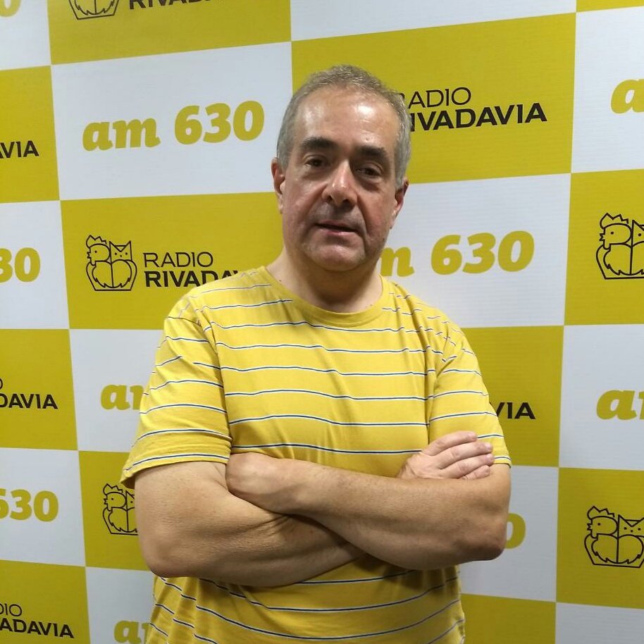 oscardiprofio's tweet photo. Año nuevo, radio nueva y foto de perfil nueva 📷... Look en composé con @Rivadavia630 y @showdelgol630 ⚽📻
.
.
#NuevaFotoDePerfil #RadioRivadavia #OralDeportiva #OralDeMultitudes #ShowDelGol https://t.co/eMnWepE14n