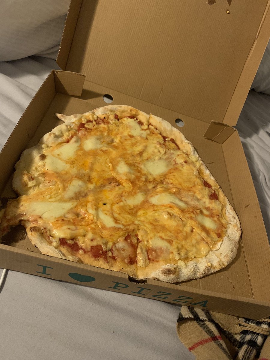 Bellaltw's tweet photo. @DeliverooHelp / wildwood - what is this?! Tastes like cheese from a can #straightinthebin https://t.co/FzbmbIWv2g