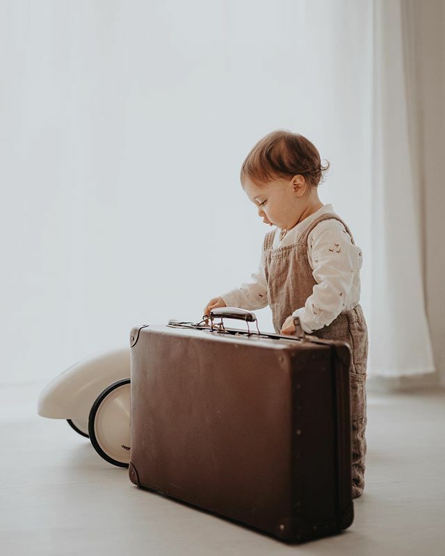 #riflessione • Magari partiremo all’improvviso o forse non riusciremo a portarti spesso in giro per il mondo, magari ti porteremo a Disneyland Paris a vedere i tuoi miti o forse non visiterai mete straordinarie da raccontare ai tuoi compagni di class… ift.tt/2TKTikO