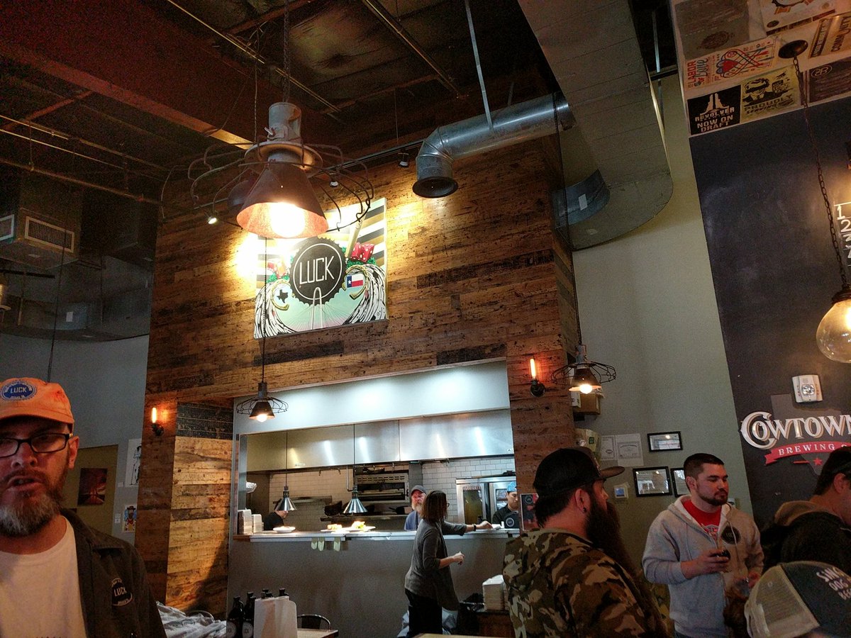 rawcraftbeer's tweet photo. End of an incredible era in beer here in North Texas! @LUCKdallas has been the gateway into the North Texas craft beer scene! The epitome of #drinkcraft #drinklocal #drinkdfw https://t.co/3JshsVQW5p