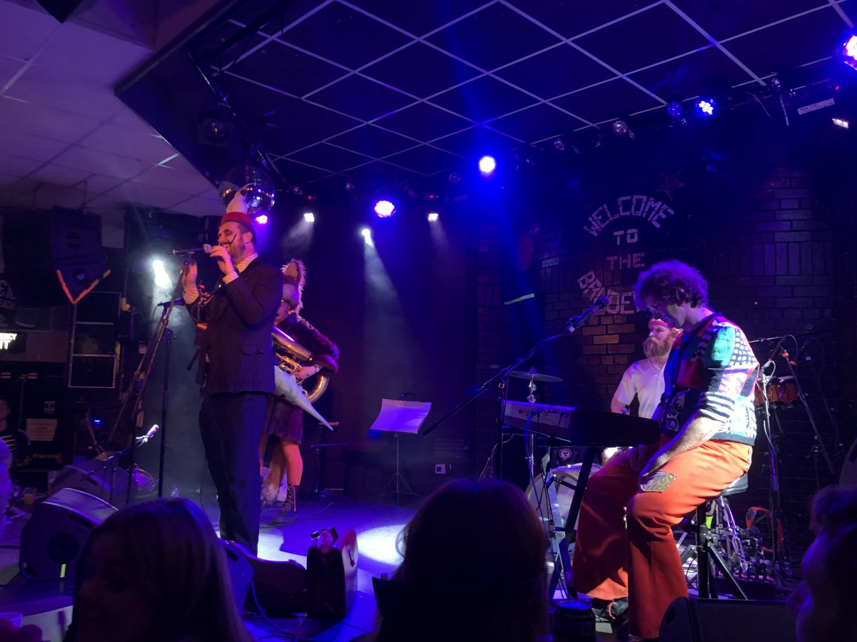 By the way, if you weren't at the @Nath_Brudenell on Friday night for @deadbeatbrass and @Biscuitbadgers you absolutely missed out. Sensational stuff gentlemen.