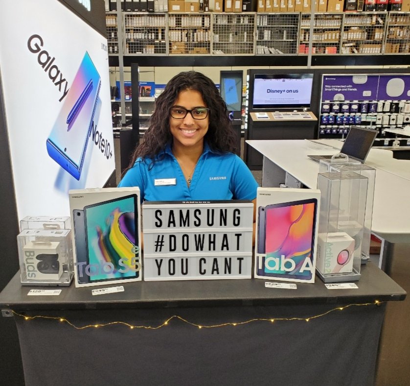 houstonsamsung's tweet photo. An ecosystem that seamlessly speak to each other 😁 Pair your device with a wearable to stay connected on the go and gain the ultimate entertainment experience with a Samsung Tablet!  #SamsungDeX #Ecosystem #SmartView #HoustonSESFlagship @mrentas258 @Krivs14 https://t.co/An0BZ4pz3B