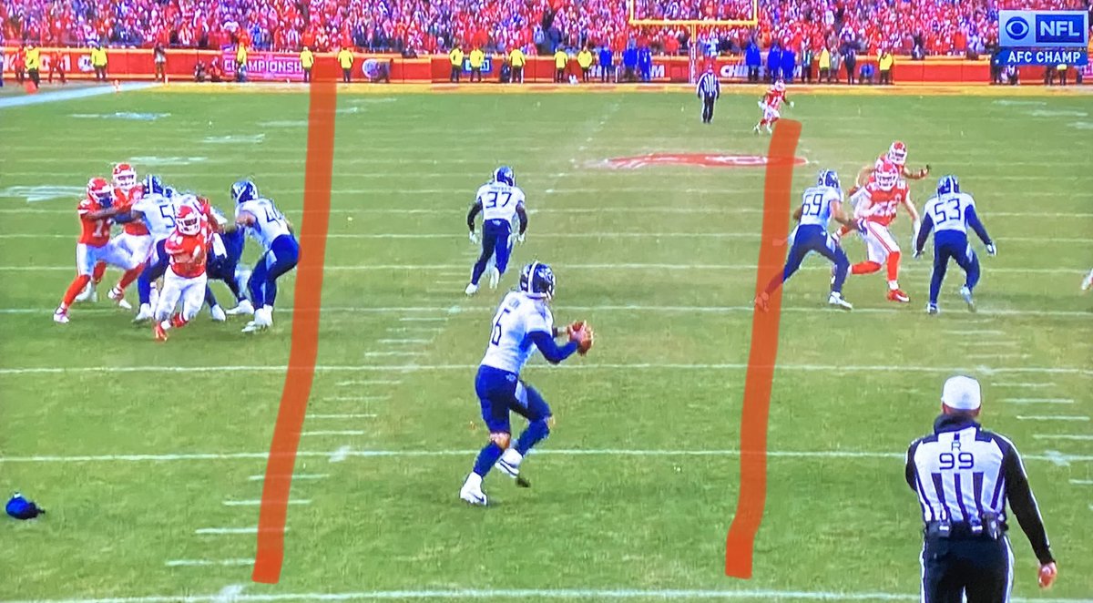 jonbrookstone's tweet image. Fake punt literally parts the Red Sea! #TENvsKC #FakePunt