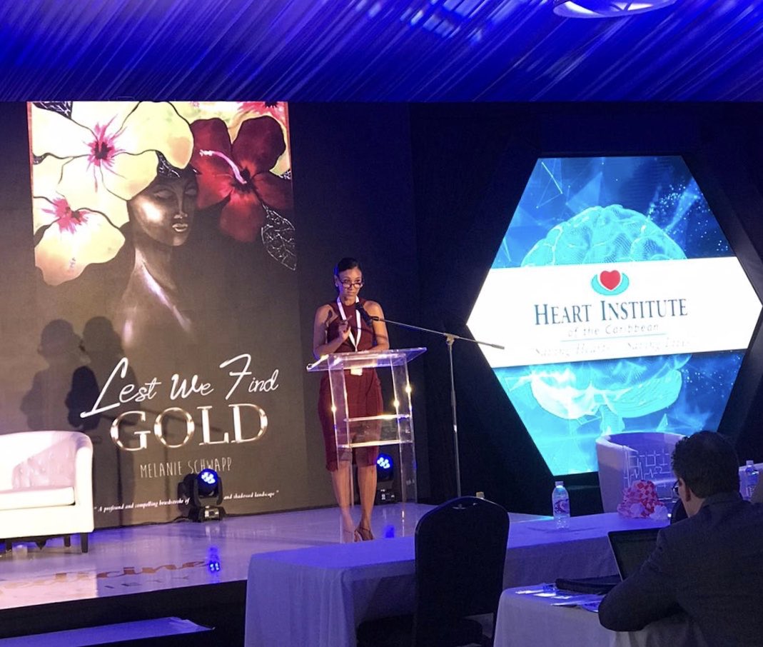 melsdew's tweet photo. What a phenomenal weekend...was honored to stand on the same stage as esteemed medical personnel, met Jamaican music legends...and shared my passion in addressing the emotional care of the nation’s heart #mastersofmedicine #lestwefindgold @caribbeanheart https://t.co/AXCCu12wF6