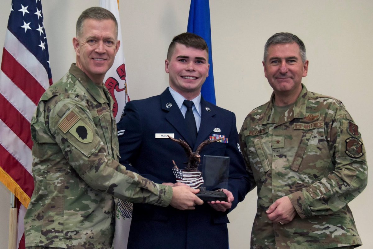 Channel1450com's tweet photo. Rochester's Drew McCoy Earns Illinois Airman Of The Year Honor: https://t.co/KnIx6ej7xc https://t.co/bXvkVE05AT
