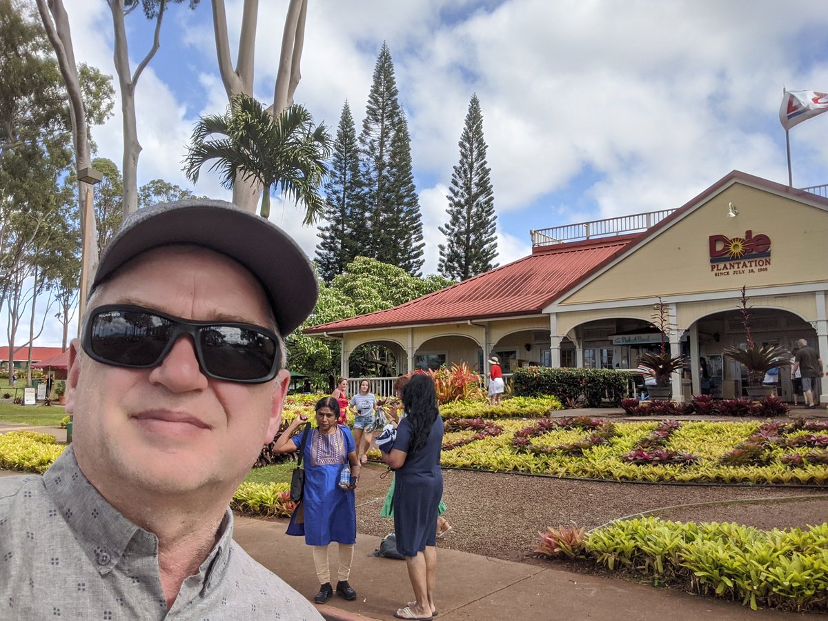 ajax7447's tweet photo. At the Dole Plantation in Hawaii https://t.co/5SHBwcvvts