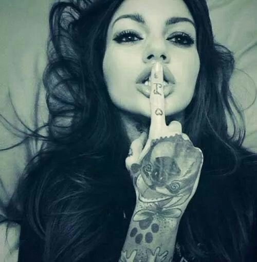 AriellaReign's tweet photo. Flawed woman with skeletons in my closet, a mafia father and siblings that have no clue I’m on their side. I’ve partied too long to cover the pain but can I shake the bad habits to be somewhat happy? Guess time will tell, one thing is for sure, I’m not my fathers princess. https://t.co/gQOjoJxeDa