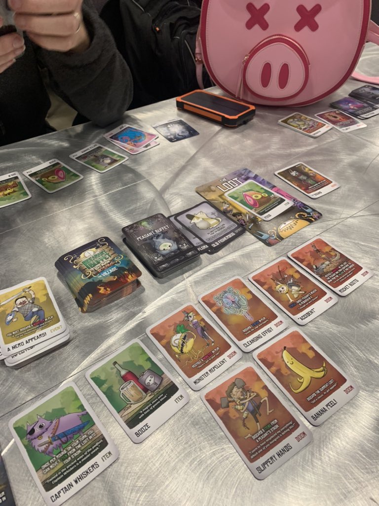stephasaurrawr's tweet photo. #VGAPAX this game is so much fun!! https://t.co/TRtVPCfTEY