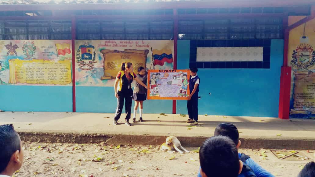 Taller sobre criptomoneda a nivel mundial y la de nuestro país el petro; pintado del aula de 1ero "A"; deshierbe 3ro grado; día cívico del deporte. <a href="/circuitoeduca11/">@circuitoeducativotorbes2018</a> @ZonaEducTachira <a href="/Crazet2011/">Crazet2011</a> <a href="/01Ptmstachira/">PTMSTACHIRA</a> @psuvaristobulo <a href="/charlychaves/">Charly Rojas Chaves</a>  @mppeevzla <a href="/fuertemurachi/">fuerte murachi</a>