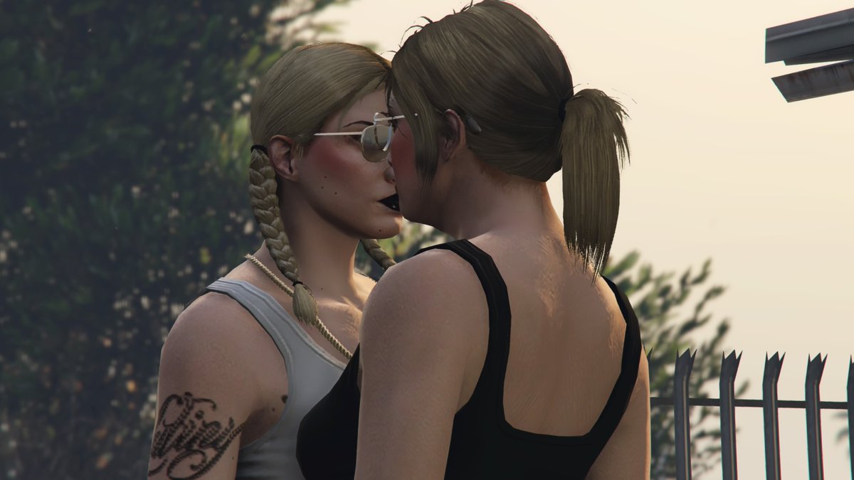 KarsonDavisGTAV's tweet photo. Close to You I Feel Safe @KatyHartLS #PS4share https://t.co/00wu2NfoXK