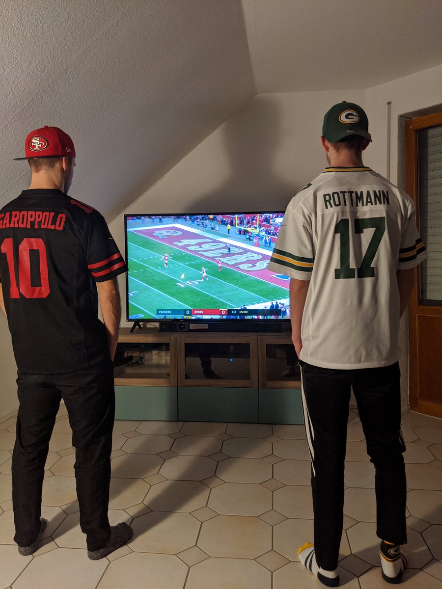 wearingJordans's tweet photo. Lets go🔥🔥🏈 #brueder #nfl #ranNFL #ranNFLsuechtig https://t.co/tNxMM81A3W