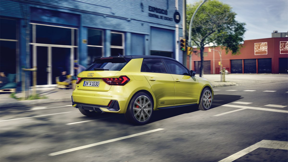 AudideMexico's tweet photo. ¡Vive al máximo, tú decides hasta donde llegar con tu #NuevoAudiA1 #A1Sportback! #EpicModeOn https://t.co/r8kL10tIJF