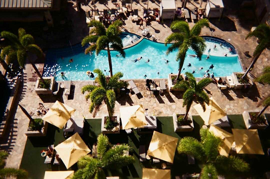 @EmbassyWaikiki Twitter
