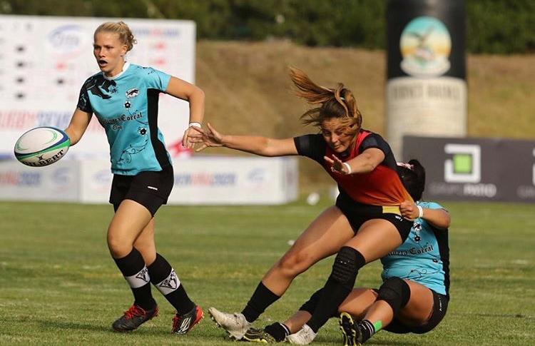 MindepChile's tweet photo. Este fin de semana Viña del Mar recibió un torneo de enorme tradición y relevancia para el rugby chileno 🏉

Un certamen que este 2020, además, incluyó por primera vez el rugby femenino y senior.

Aplausos para el Seven de Viña del Mar @RugbyVina por una exitosa 34° edición! 👏 https://t.co/rVLpd9r3Nx