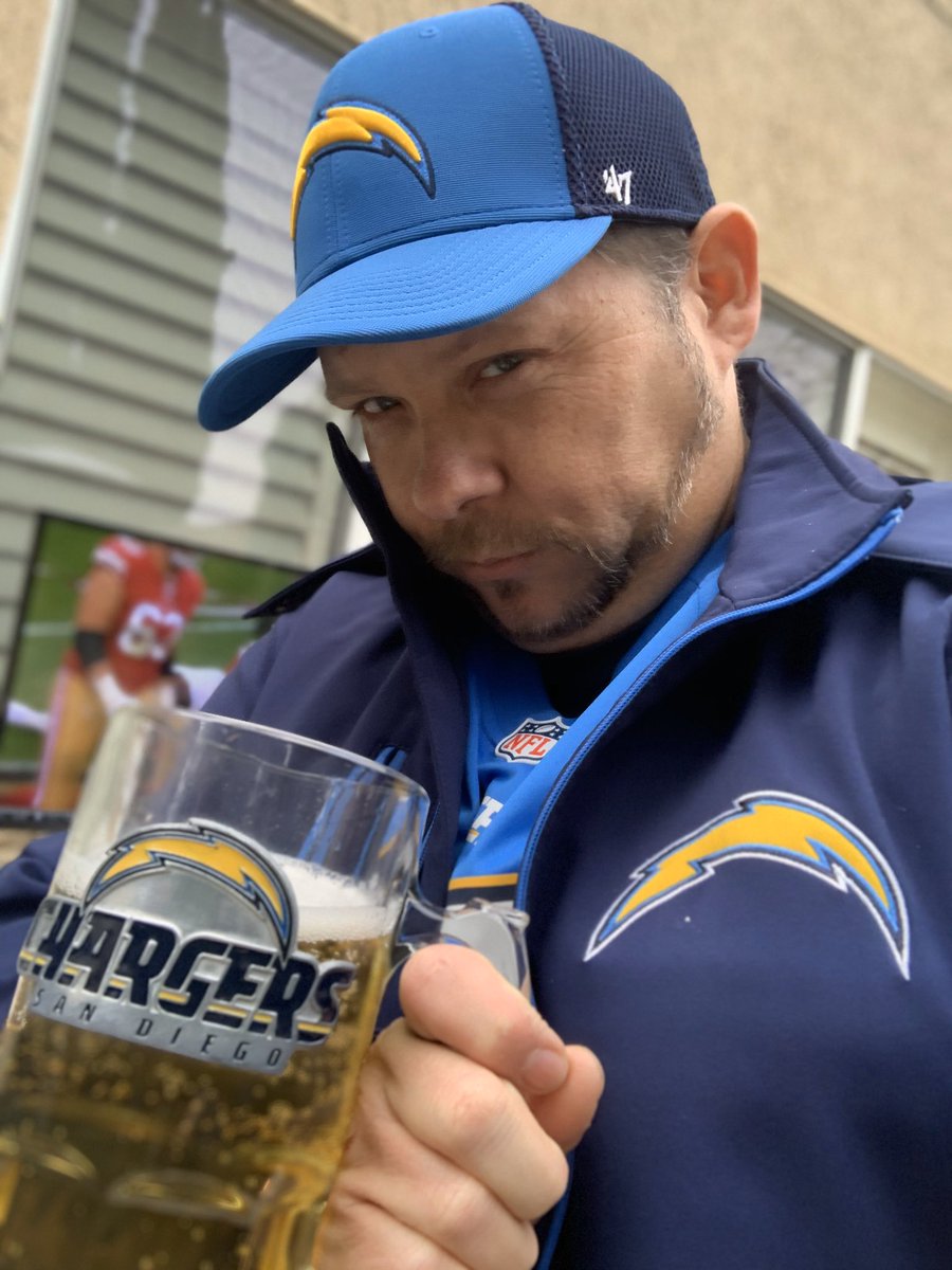 getsomesports's tweet photo. Moving to FL #IDC #ThatsMyQB ain’t my team playin #IDC #BoltUp #boltlife #BoltFam @Chargers ⚡️ 🏈 ✊🏼 ⚡️ @diehardboltclub #SoCal born but #NorCal living amongst all this @&$”# #NinerGang 💩 🤦🏻♂️ #diehard https://t.co/kZPDl8IDZ4