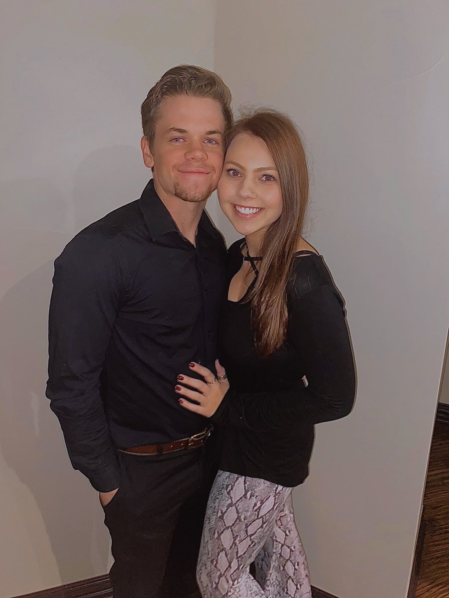 sclayton00's tweet photo. 1 year , 12 months , 365 days of loving you ! Happy one year . I love you babe 😘 https://t.co/2wO9ZyhrzJ