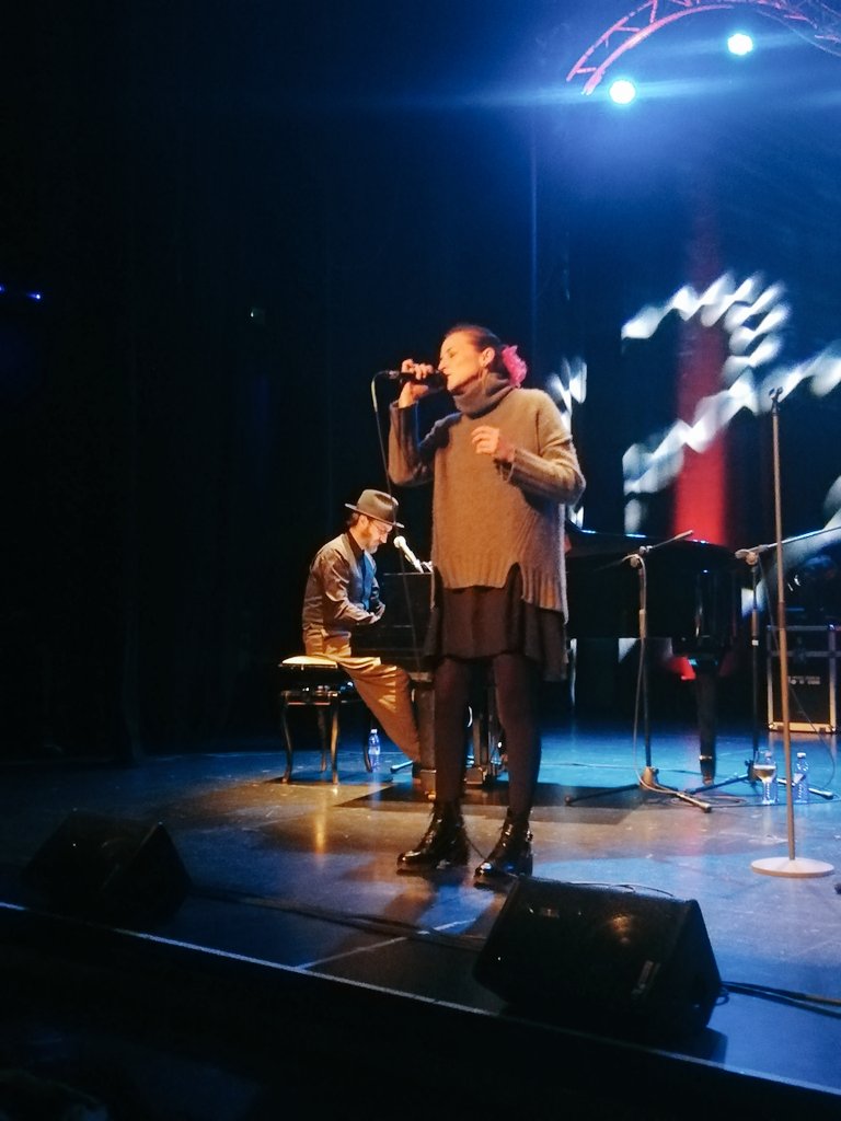 Sábado de concierto de <a href="/MarlangoOficial/">Marlango 💀</a> en el Teatro del Mercado del <a href="/ayto_navalmoral/">Ayto Navalmoral</a>