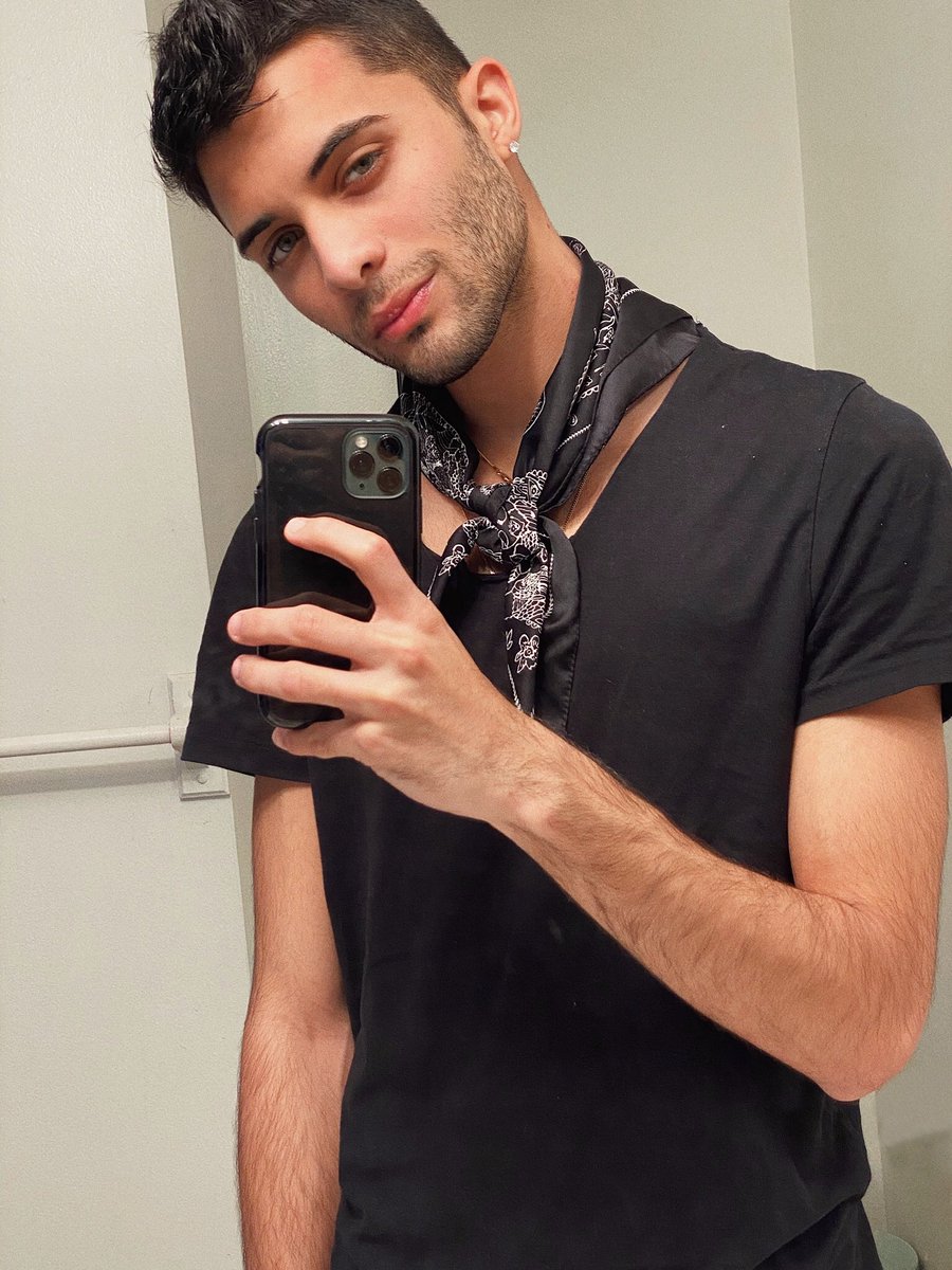 ErickBrianColon's tweet photo. https://t.co/b4DrphSPLJ