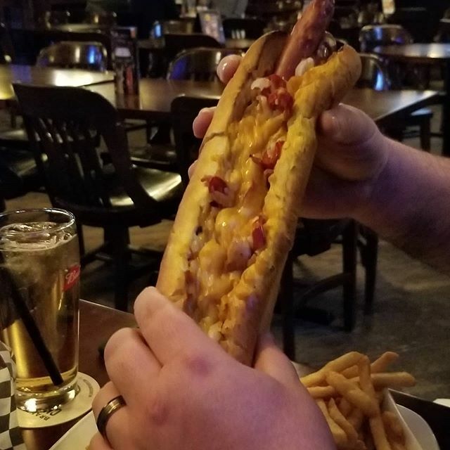 2ft long Chicago hotdog. 🤣 ift.tt/36aoAV0