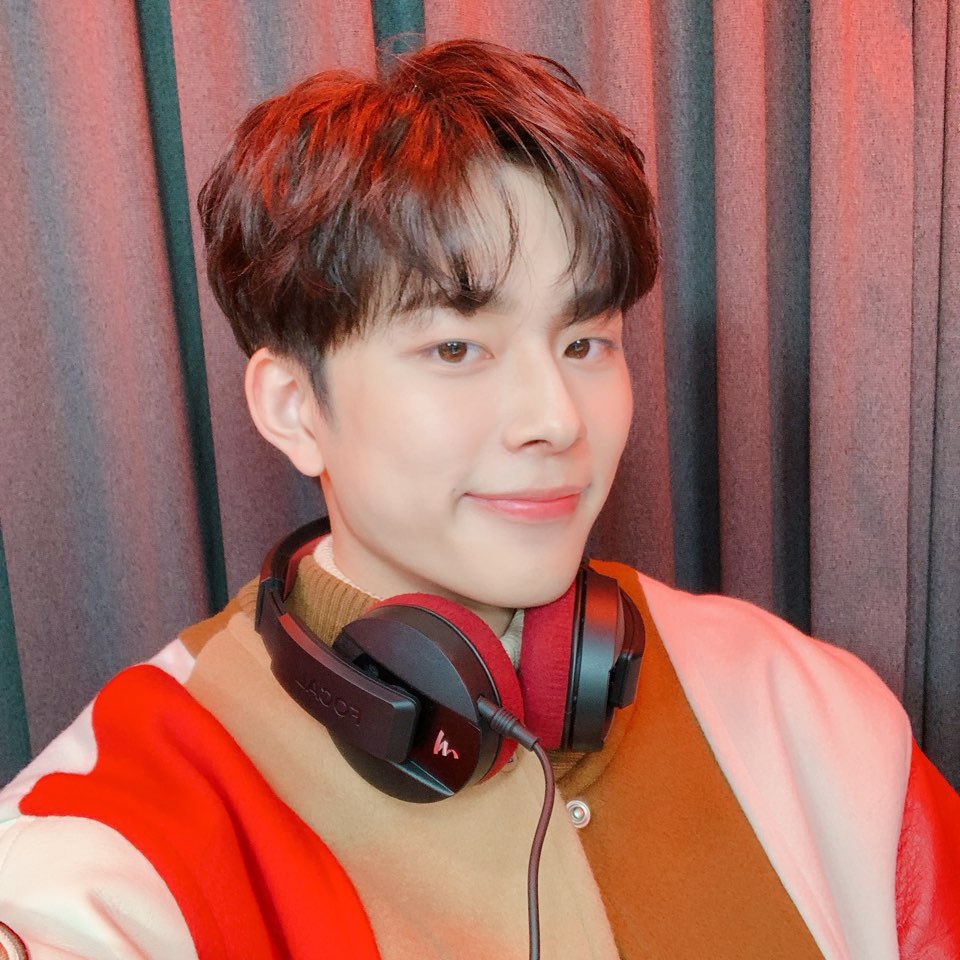 [#유선호] VIBE차트쇼 넘 즐거웠어요 ㅎㅎ 내일 또 만나요~~😊