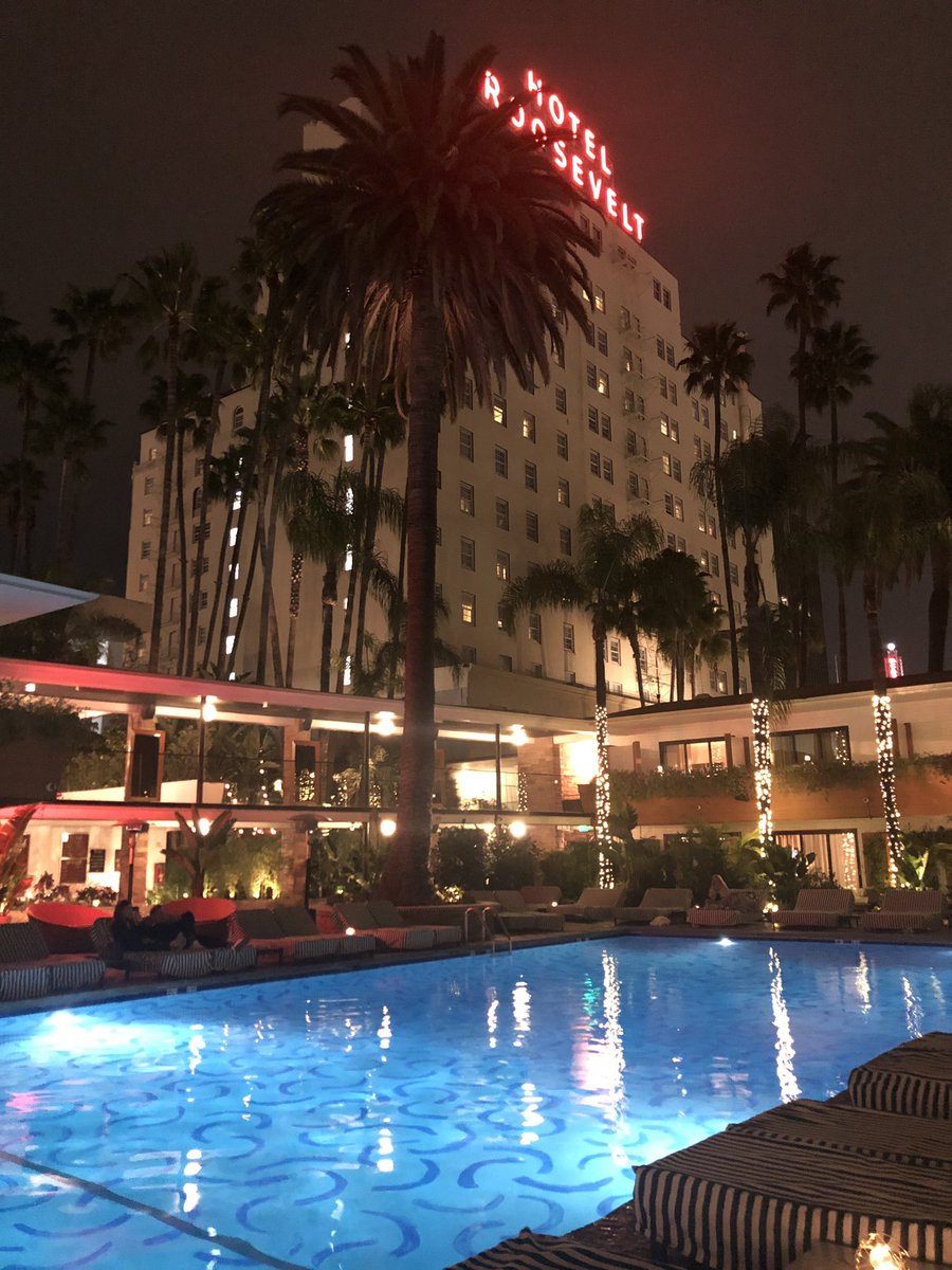 Fighting the jetlag in #lalaland relaxing by the 
#davidhockneypool at the #hollywoodroosevelthotel 
#swimmingpool #iconichotel #tropicana #losangeles #hollywood