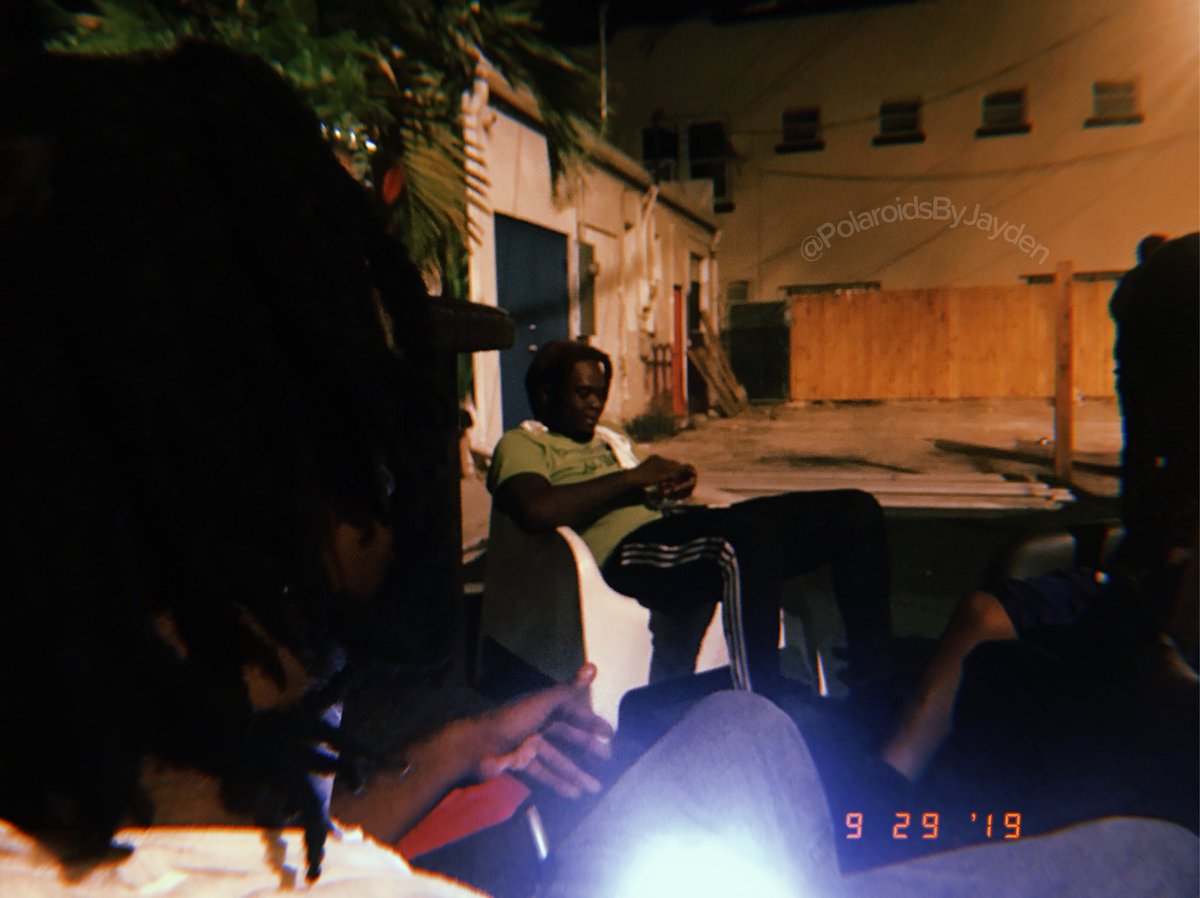 PolaroidsByJayd's tweet photo. #PolaroidsByJayden™ #CandidPhotographer #CandidsByJayden #Photography #JaydenOriginal #JaydenOriginals #CandidPolaroids #BasedPhotography #BasedGang #BasedCandids #PolaroidGang #Trap https://t.co/rI9eSLYltd