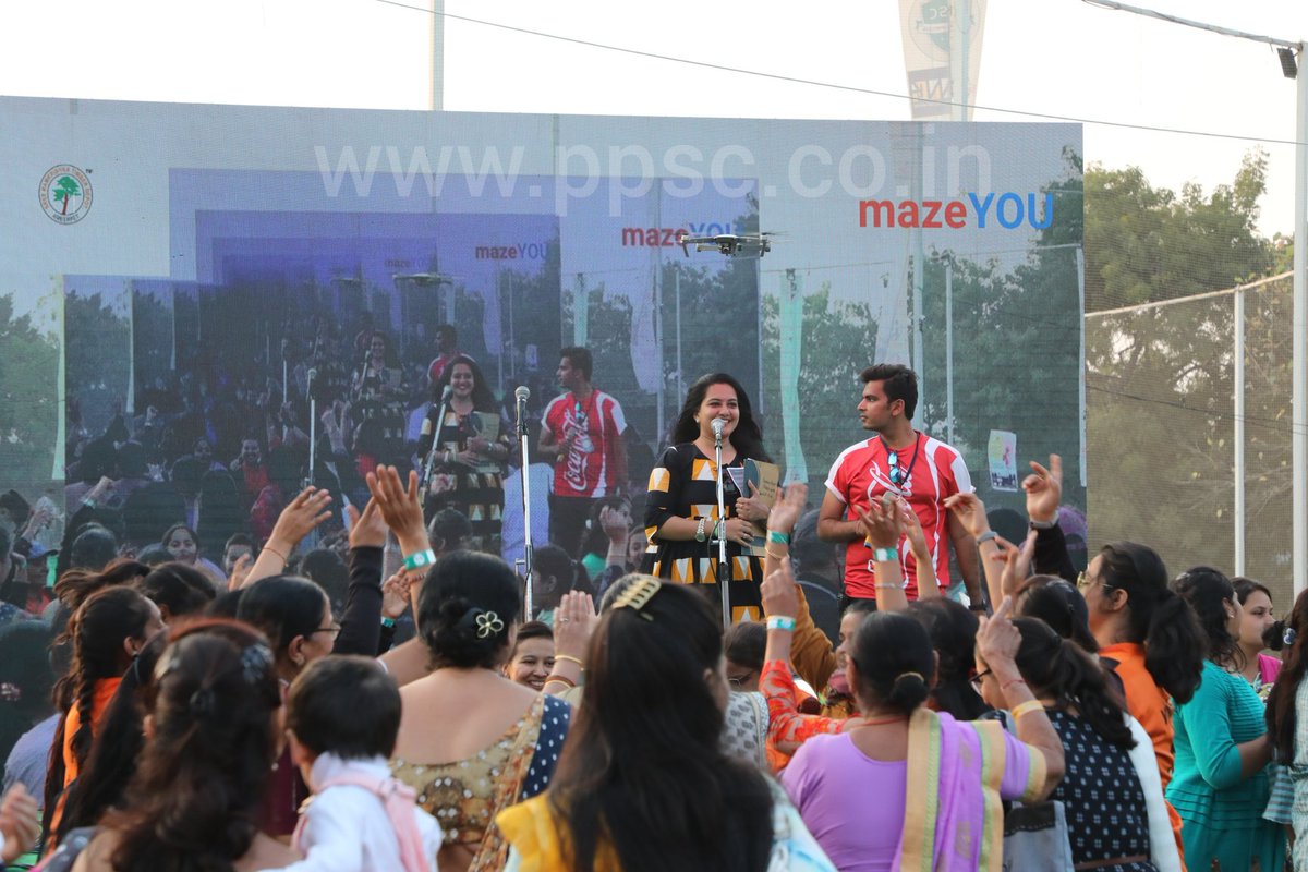 PatidarPPL's tweet photo. T265 - kite festival 😎 #UTTARAYANFLEA #loveppsc #patidarpremierleague2019 #cricketcrazy #uttarayan2020 #day11#cocacola #vivoindiatelangana #mahindraclub #belgiumwaffle #urbanpot #PPL2019 https://t.co/VwpVW9vGtt