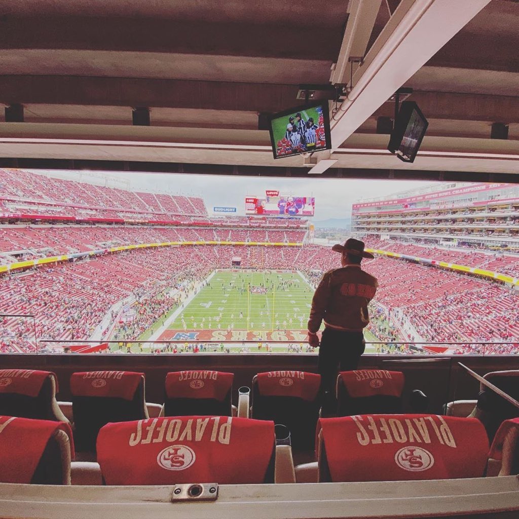 JonPardi's tweet photo. Let’s do it @49ers https://t.co/63lUuxNAVm