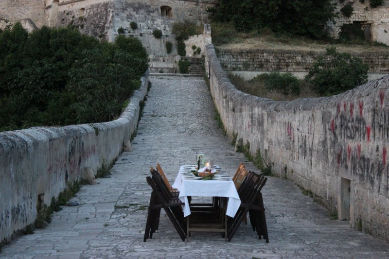 Southern Italy's cultural heritage is a magnet for filmmakers. - mailchi.mp/4cc38512b7ea/s…