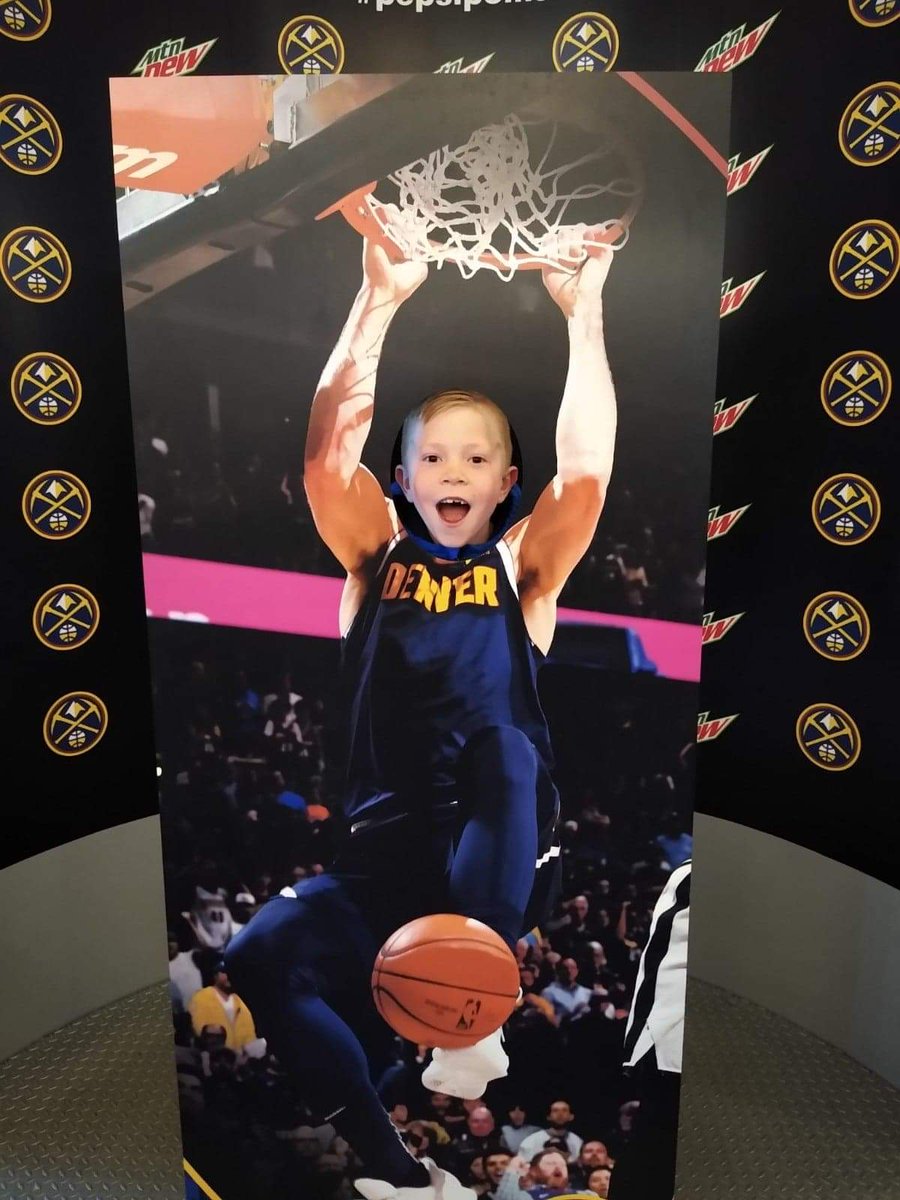 threeJnK's tweet photo. #milehighbasketball Happy Birthday James and Jude https://t.co/7vfgXMHxF5