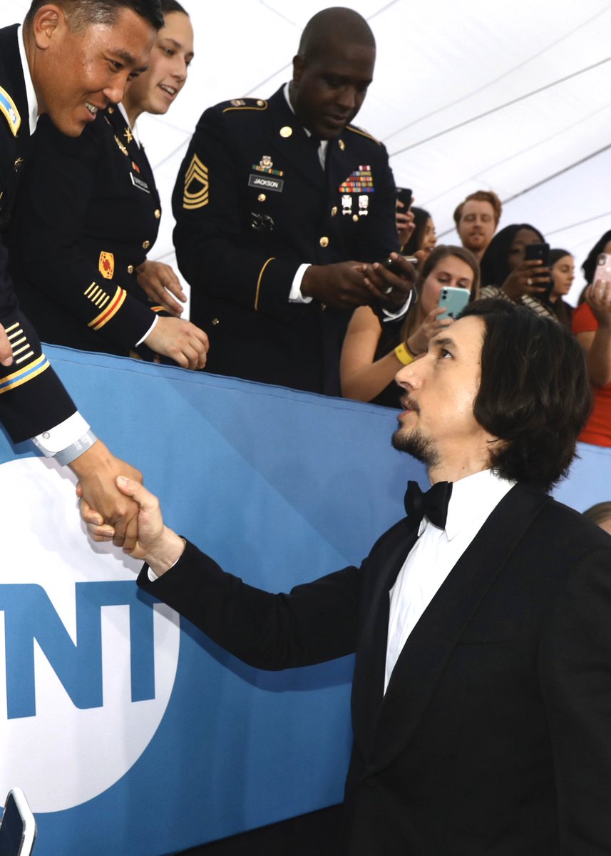 🄷🅀 📸 #AdamDriver greets military personnel attending the SAG Awards 1/19/20. *If you repost our HQ pics, please credit us as your source* @SAGawards @AITAF