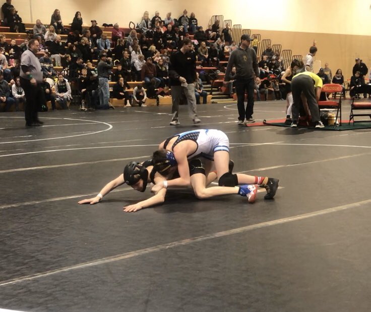 dusey73's tweet photo. Wrestled at Iowa Grade School and Junior high State went 2-2 and brought home 5th place.
#pack732 #agogetrained #biggerpicture #climbthemountian https://t.co/cAmaPnad8W
