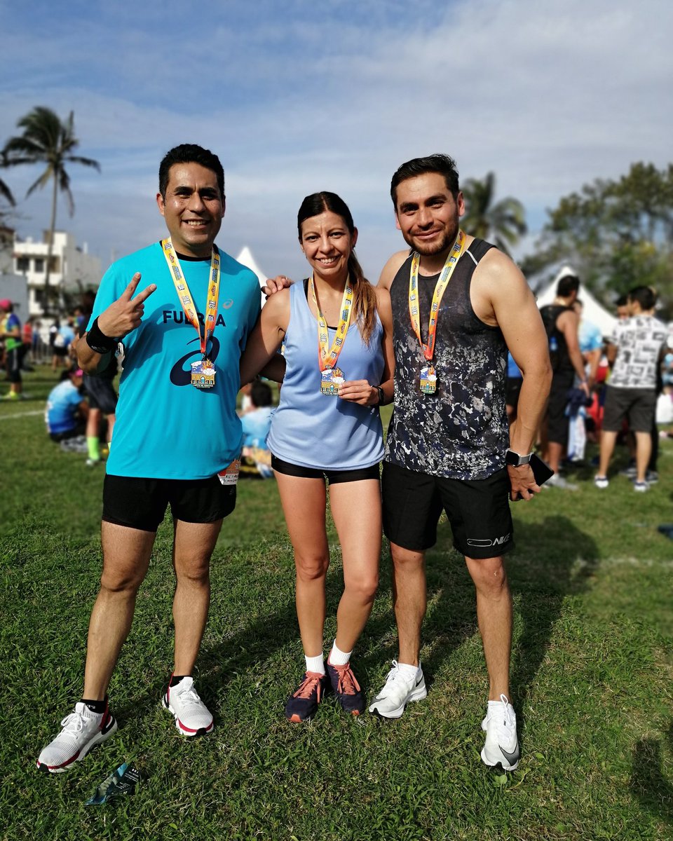 tanyaramburu's tweet photo. Gemelos Fantásticos 🤜 🤛 Power!!
#21k #MMPV2020 #MedioMaratón #Veracruz #AmoCorrer #YoElegiCorrer #TemploRunner #SoyCorredora #yAdemasCorredora #RunnerGirl #Runner #TiaTatasRules #PistosPics #QuieroRun #CorreViveSiente #runcdmx #SoyRunnerMx #InstaRunMX #NoEsLocuraEsPasión https://t.co/gF8KhpOuNN