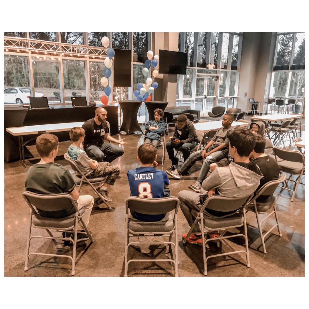 joshsamarco's tweet photo. Small groups are a vital component to our discipleship at @TCTransformers 

Our leaders and students get to discuss the sermon content, learn and grow together. 

This is how we build community, and walk alongside one another. #TCTeens #Squad #Jesus #SmallGroups https://t.co/h7ODfP4CSh