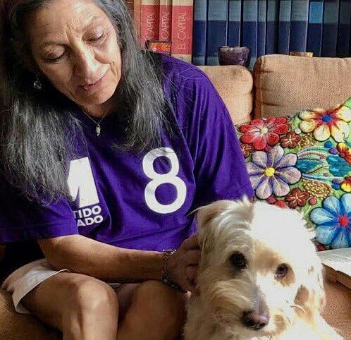 pepi_patron's tweet photo. Último domingo de campaña. Gratos encuentros en el día y de regreso a casa con Bilbo.
#LasProfesLogramosCambios
#MarcalaM
#Escribeel8 https://t.co/nASz68AlTC