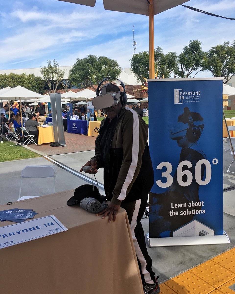 EveryoneIn_LA's tweet photo. Loved seeing so many advocates and #SouthLA community leaders meet our organizing team at yesterday’s Empowerment Congress ✊👏
Educate.
Engage.
Empower.
That’s how we make local change happen.
That’s how we get #EveryoneIn
#ECSummit28 https://t.co/ALq0lxdPqP