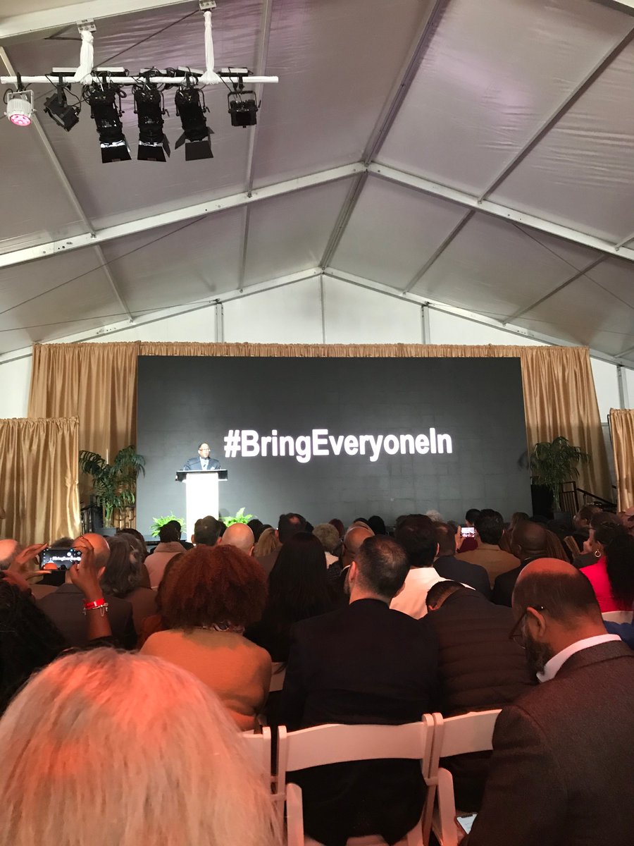 EveryoneIn_LA's tweet photo. Loved seeing so many advocates and #SouthLA community leaders meet our organizing team at yesterday’s Empowerment Congress ✊👏
Educate.
Engage.
Empower.
That’s how we make local change happen.
That’s how we get #EveryoneIn
#ECSummit28 https://t.co/ALq0lxdPqP