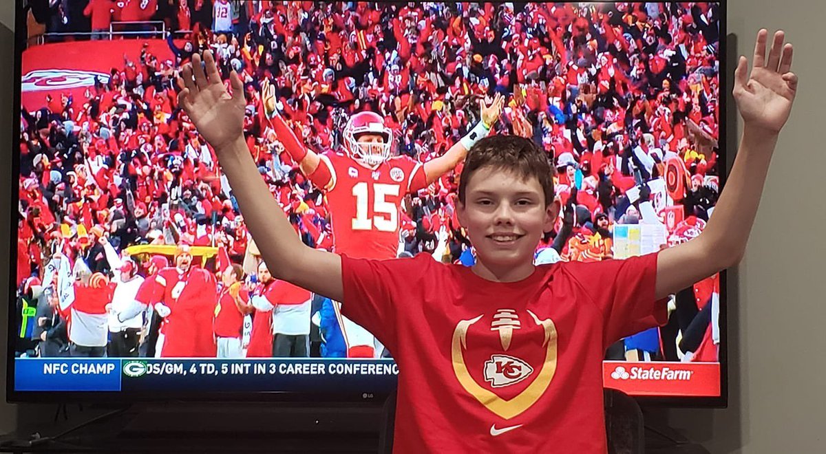 lizzyisbeyonce's tweet photo. This is my high school superintendent’s son, Landon. He was diagnosed with cystic fibrosis and it would mean the world if Pat came to his annual event, Laps 4 Landon! Please help a small town kid out and spread this!

@PatrickMahomes @Chiefs @brittanylynne8 https://t.co/nspQKe0XsS